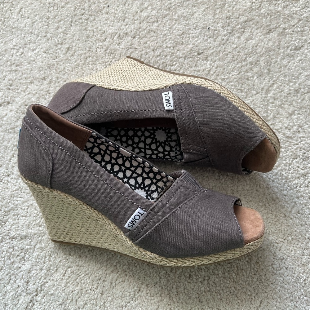 TOMS Wedge Shoe